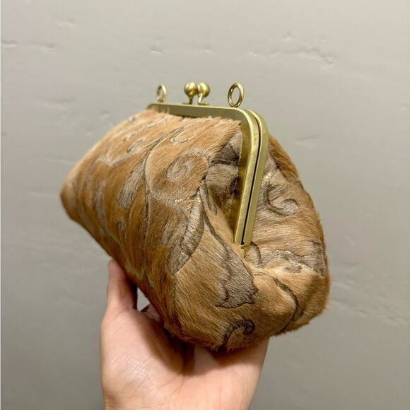 Vintage Style Real Hair-on Calfskin Floral Embossed Kisslock Clutch/Crossbody - Picture 11 of 16